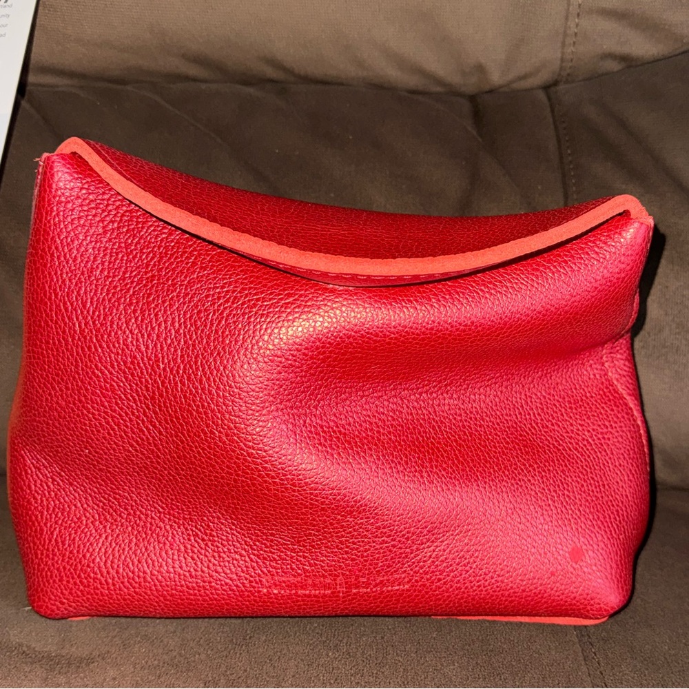 Portland Leather Reba Red Snappy Flappy Pouch